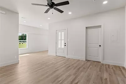 502 W 6th Street, McGregor, TX 76657 - Photo 23