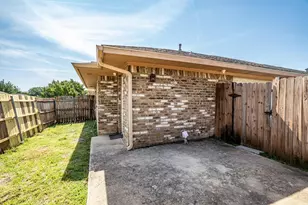 2223 Woodcreek, Carrollton, TX 75006 - Photo 27