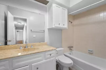 2223 Woodcreek #B, Carrollton, TX 75006 - Photo 23
