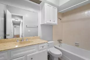 2223 Woodcreek, Carrollton, TX 75006 - Photo 23