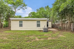 3904 James Ave, Waco, TX 76711 - Photo 25