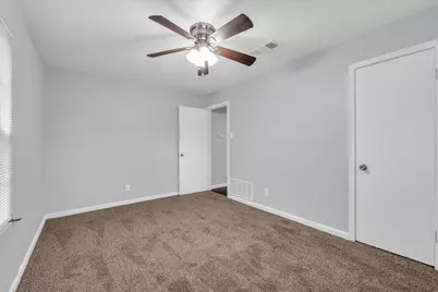 3904 James Avenue, Waco, TX 76711 - Photo 17