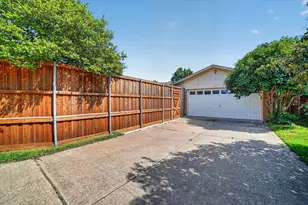 2713 Esquire Ln, Garland, TX 75044 - Photo 37