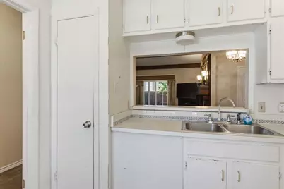 9621 Summerhill Lane, Dallas, TX 75238 - Photo 13