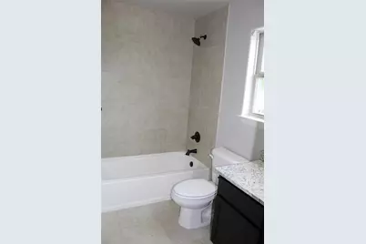 212 W Lake Street, Sherman, TX 75090 - Photo 9