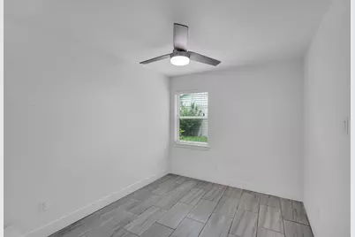 206 E Chico Drive, Garland, TX 75041 - Photo 13