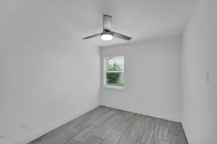 206 E Chico Dr, Garland, TX 75041 - Photo 13