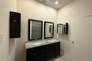 1815 Lombard St, Garland, TX 75043 - Photo 5