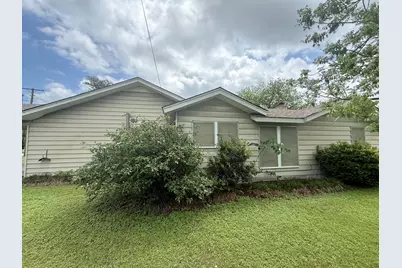 409 Dixon Street, Cleburne, TX 76033 - Photo 3