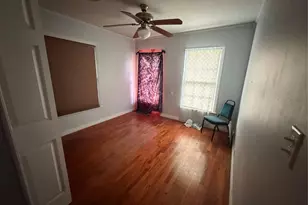 409 Dixon St, Cleburne, TX 76033 - Photo 13