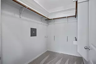 950 Henderson St, Fort Worth, TX 76102 - Photo 13