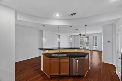 950 Henderson Street #1104, Fort Worth, TX 76102 - Photo 9