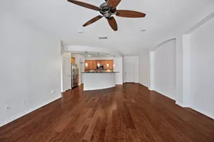 950 Henderson St, Fort Worth, TX 76102 - Photo 5