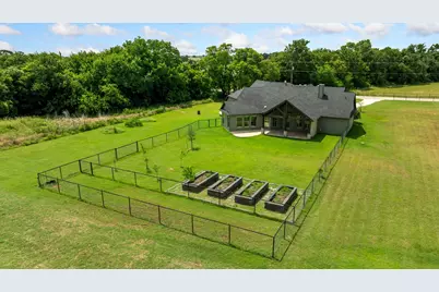 308 County Road 3336, Paradise, TX 76073 - Photo 37
