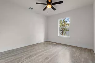 1367 Friendship Dr, Dallas, TX 75217 - Photo 19