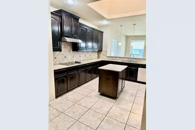 1104 Crest Ridge Drive, Glenn Heights, TX 75154 - Photo 5