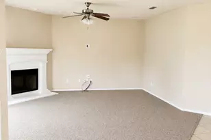 1104 Crest Ridge Dr, Glenn Heights, TX 75154 - Photo 11