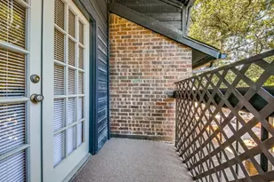 7525 Holly Hill Dr, Dallas, TX 75231 - Photo 15