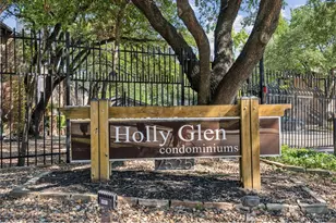 7525 Holly Hill Dr, Dallas, TX 75231 - Photo 17