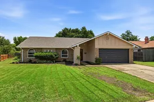 2804 Elk Grove Rd, Carrollton, TX 75007 - Photo 7