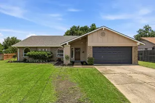 2804 Elk Grove Rd, Carrollton, TX 75007 - Photo 1
