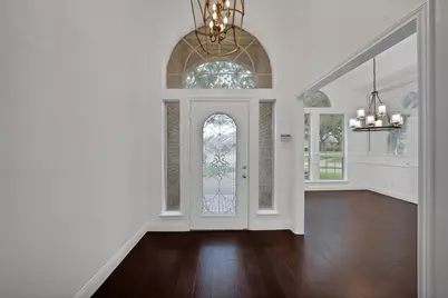 7605 Bridlewood Court, North Richland Hills, TX 76182 - Photo 3