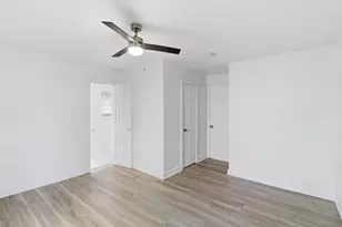 2942 Townsend Dr, Dallas, TX 75229 - Photo 31