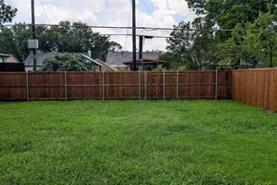 7215 Thurston Dr, Dallas, TX 75235 - Photo 31