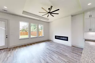 7215 Thurston Dr, Dallas, TX 75235 - Photo 3