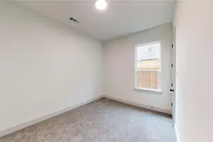 7215 Thurston Dr, Dallas, TX 75235 - Photo 21