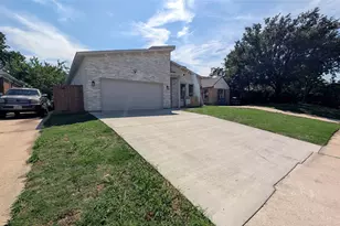 7215 Thurston Dr, Dallas, TX 75235 - Photo 3