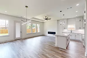 7215 Thurston Dr, Dallas, TX 75235 - Photo 9