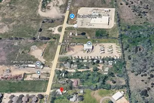 912 W Main St, Quinlan, TX 75474 - Photo 3