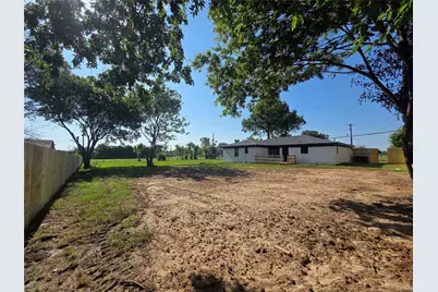 912 W Main Street, Quinlan, TX 75474 - Photo 15
