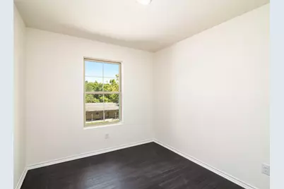 805 S 6th Street #1, Bonham, TX 75418 - Photo 13