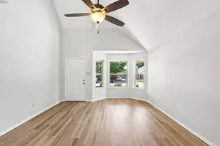 2710 Newkirk Ct, Euless, TX 76039 - Photo 9