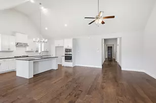 12109 Prudence Dr, Fort Worth, TX 76052 - Photo 5