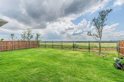 5028 Sandbrock Parkway, Aubrey, TX 76227 - Photo 31
