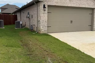 10213 Barron Dr, Aubrey, TX 76227 - Photo 3