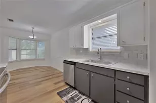2944 Whispering Creek Ln, Burleson, TX 76028 - Photo 15