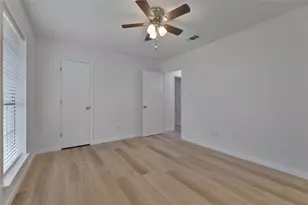 2944 Whispering Creek Ln, Burleson, TX 76028 - Photo 23