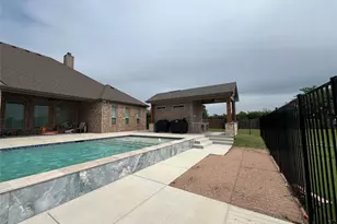 149 Vail Ln, Waxahachie, TX 75167 - Photo 3