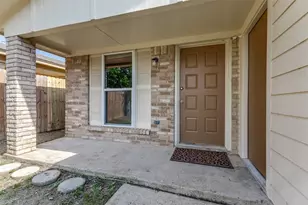 3217 Green Ridge St, Fort Worth, TX 76133 - Photo 3