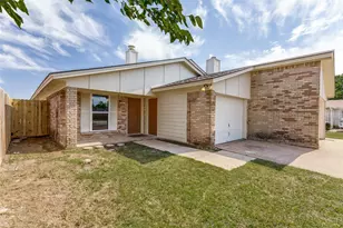 3217 Green Ridge St, Fort Worth, TX 76133 - Photo 1