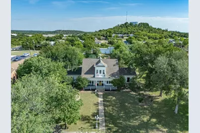 907 4th St, Graham, TX 76450 - Photo 31