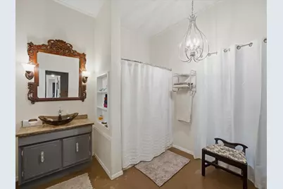 907 4th St, Graham, TX 76450 - Photo 15