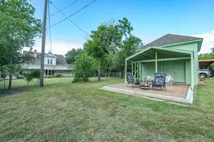 907 4th St, Graham, TX 76450 - Photo 27