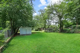 1322 W Chestnut St, Denison, TX 75020 - Photo 27