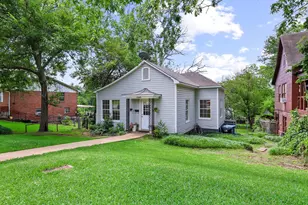 1322 W Chestnut St, Denison, TX 75020 - Photo 3