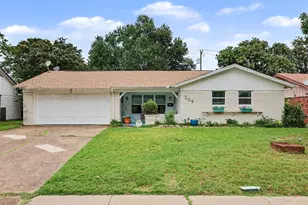 209 Linda Ln, Irving, TX 75062 - Photo 1